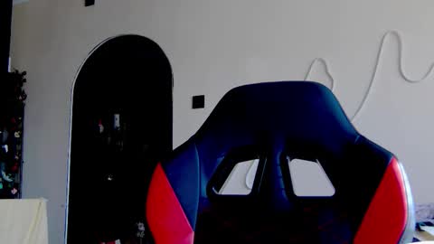 Snapshot of karoline121 chatting on 31, 10, 2025 karoline121 online show from 31, 10, 2025