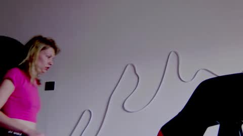 Snapshot of karoline121 chatting on 5, 11, 2025 karoline121 online show from 5, 11, 2025