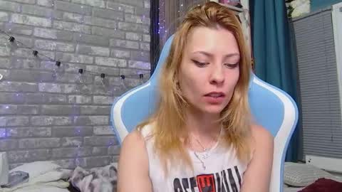 karoline121 online show from 10, 2, 2026