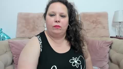 Snapshot of karolinejoyy chatting on 2, 1, 2025 KarolineJoyy online show from 2, 1, 2025