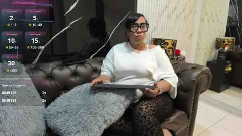 My name is  Miss Karol online show from 3, 6, 2026