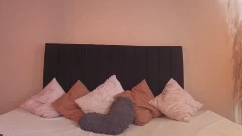 Snapshot of kassandra_james chatting on 15, 12, 2025 kassandra james online show from 15, 12, 2025