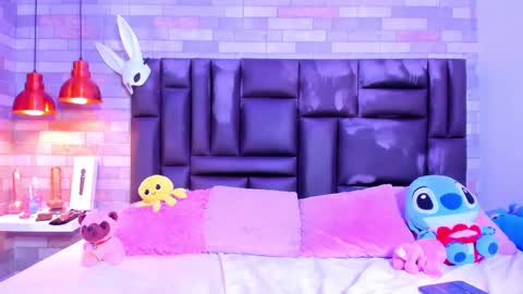Snapshot of kassandraweked chatting on 19, 2, 2025 Kassandra Weked online show from 19, 2, 2025