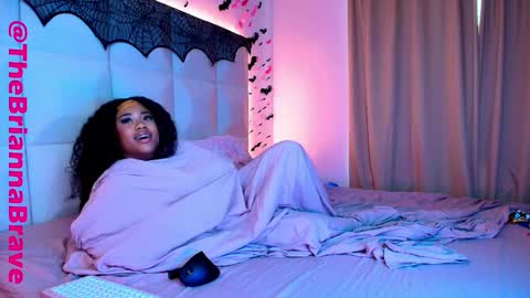 BriannaBrave online show from 19, 10, 2025