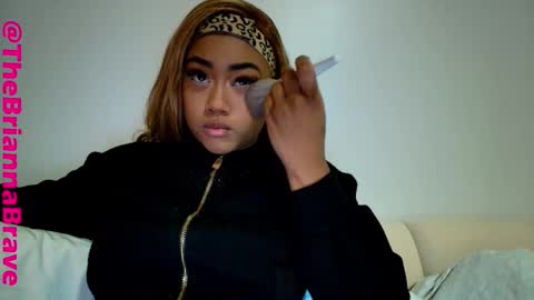 BriannaBrave online show from 17, 12, 2025