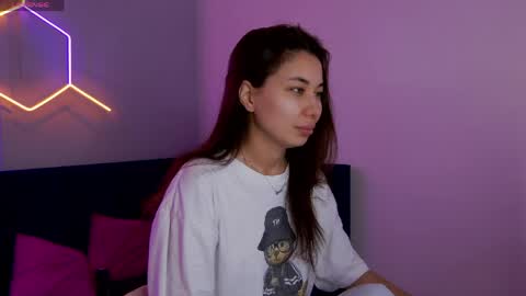Snapshot of kat__cat chatting on 26, 5, 2026 kat__cat online show from 26, 5, 2026