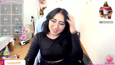 Snapshot of kat_ly_chan chatting on 19, 12, 2024 Kat       online show from 19, 12, 2024