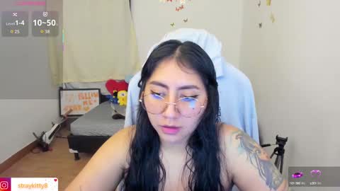 Snapshot of kat_ly_chan chatting on 2, 10, 2025 Kat       online show from 2, 10, 2025