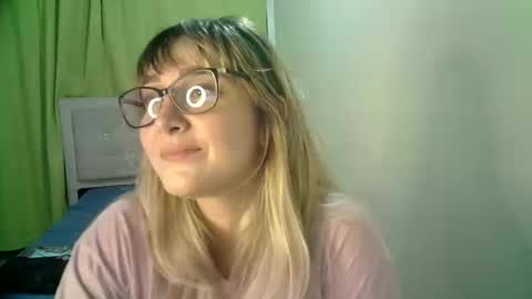 Snapshot of kat_pp chatting on 16, 10, 2025 Kati online show from 16, 10, 2025