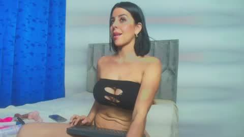 kataleyavillalobos online show from 13, 6, 2026