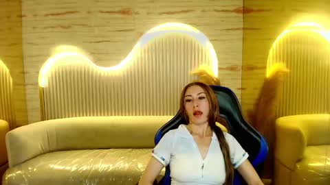 Katalina  online show from 20, 5, 2026