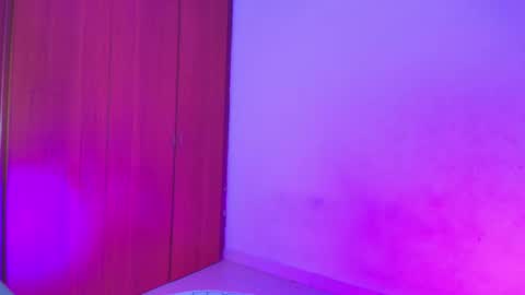 katalinaaswad online show from 2, 12, 2025