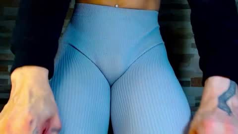 katalinaferreirax online show from 12, 3, 2025