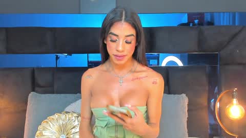 Kata Millants online show from 16, 1, 2025