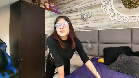 Snapshot of katana_blade chatting on 29, 4, 2026 online show from 29, 4, 2026