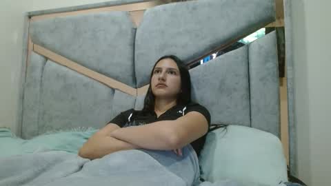 Snapshot of kate_davies chatting on 6, 3, 2026 kate online show from 6, 3, 2026