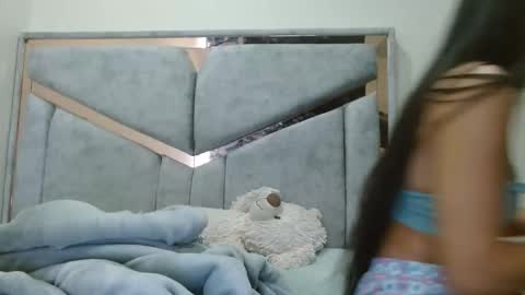 Snapshot of kate_davies chatting on 6, 3, 2026 kate online show from 6, 3, 2026