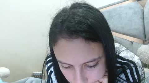 Snapshot of kate_davies chatting on 15, 4, 2026 kate online show from 15, 4, 2026