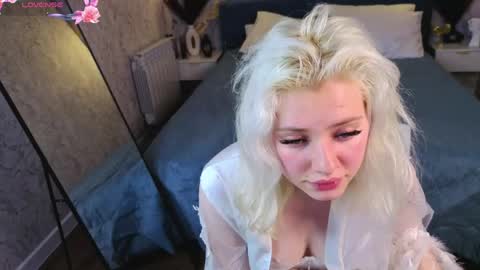 Snapshot of kate_krose chatting on 2, 3, 2026 Kate online show from 2, 3, 2026