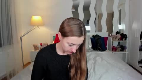 Snapshot of kate_redgar chatting on 17, 2, 2025 kate_redgar online show from 17, 2, 2025