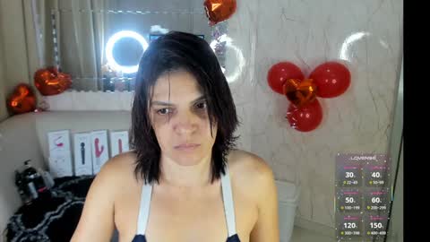Snapshot of kate_roose chatting on 4, 2, 2025 kate_roose online show from 4, 2, 2025