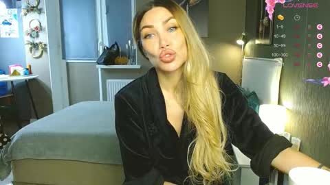 Therapist online show from 1, 12, 2025