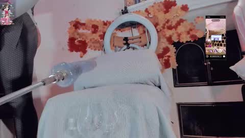 kate the pink girl online show from 11, 9, 2025