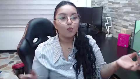 kateanderss online show from 23, 11, 2025