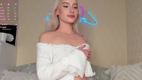 Snapshot of katebremar chatting on 3, 12, 2024 online show from 3, 12, 2024