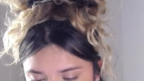 Help me with rate thanks  online show from 3, 12, 2024