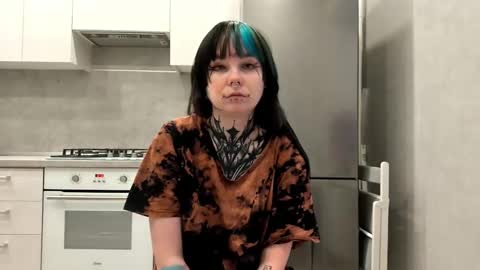 Snapshot of katelynnjenness chatting on 6, 1, 2026 Milana online show from 6, 1, 2026