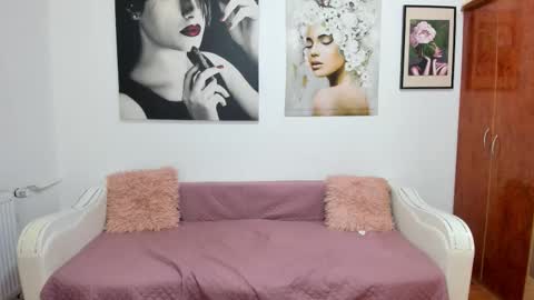 Anna online show from 5, 3, 2026