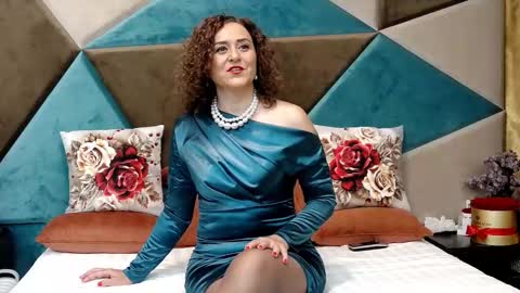 Snapshot of katequeenx chatting on 20, 10, 2025 KateQueenston -- online show from 20, 10, 2025