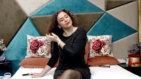 Snapshot of katequeenx chatting on 21, 10, 2025 KateQueenston -- online show from 21, 10, 2025