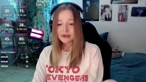 Lisa online show from 4, 2, 2025