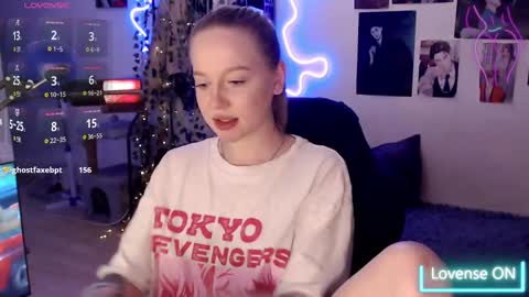 Lisa online show from 6, 3, 2025