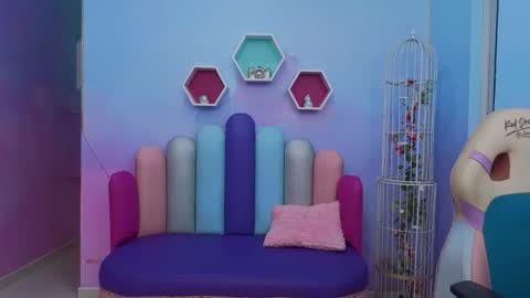 Kate Skinny  online show from 10, 1, 2026