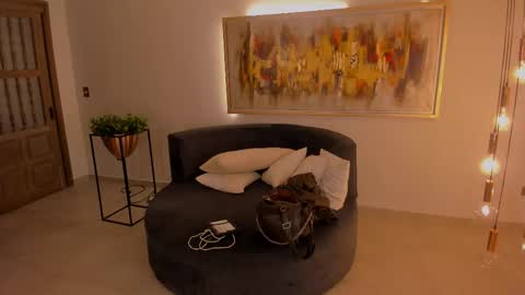 K A T E  online show from 2, 11, 2025