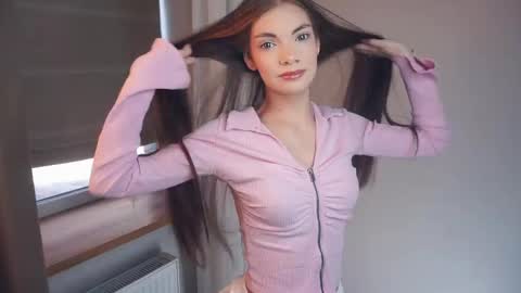 Sofa online show from 17, 4, 2026