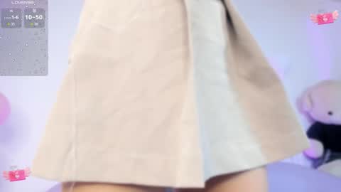 kathe_littlee online show from 4, 10, 2025