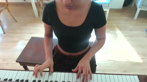 Kathe Cooll online show from 21, 12, 2025