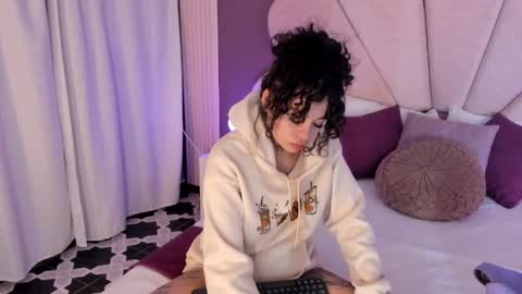 KatheGomez  online show from 15, 4, 2026