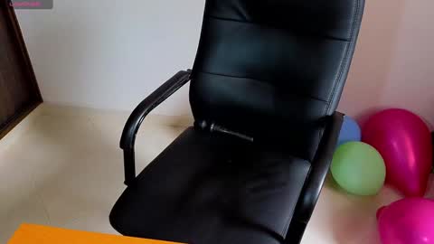 Snapshot of katherinepeti chatting on 3, 2, 2025 KT new account online show from 3, 2, 2025