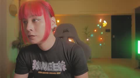 Snapshot of katherynlin chatting on 4, 10, 2025 Kathy online show from 4, 10, 2025