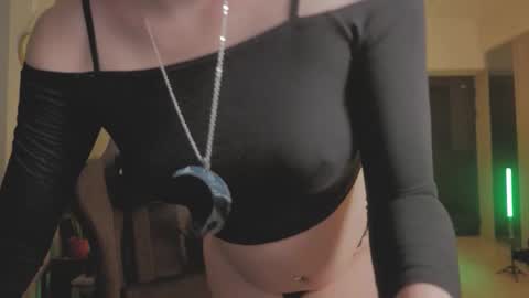 Snapshot of katherynlin chatting on 16, 12, 2025 Kathy online show from 16, 12, 2025