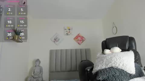 Snapshot of katia_gh chatting on 23, 10, 2025 Katia online show from 23, 10, 2025