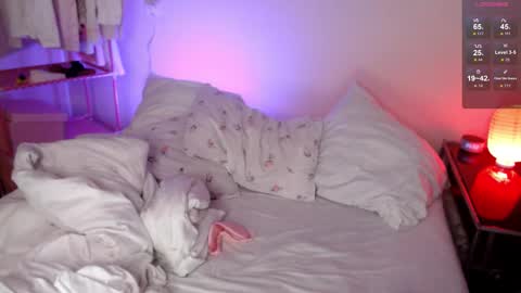 Katie Deville online show from 22, 11, 2025