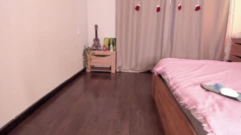 Snapshot of katie_ness chatting on 30, 12, 2024 Kate online show from 30, 12, 2024