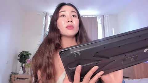 Snapshot of katie_ness chatting on 12, 3, 2025 Kate online show from 12, 3, 2025