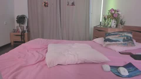 Snapshot of katie_ness chatting on 15, 11, 2025 Kate online show from 15, 11, 2025